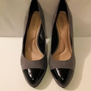 Ellen Tracy "Georgi " pumps